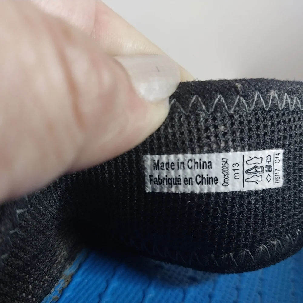 CROCS Iconic Confort Size M 13 Men's Blue and Black Flip Flops